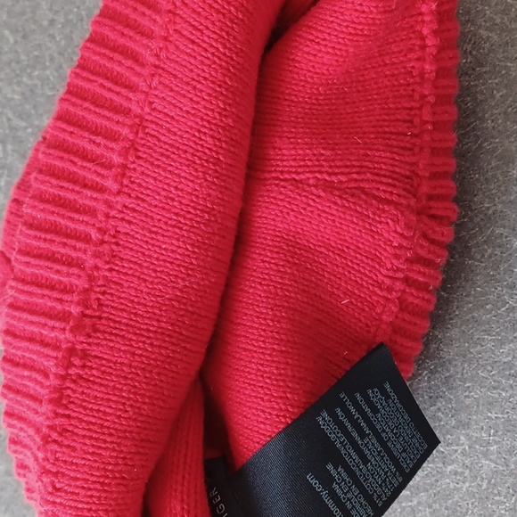 NWOT Tommy Hilfiger Red Hat - Picture 5 of 5